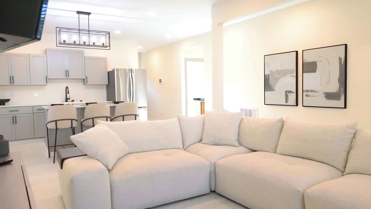 Photo of Livingroom in Near Northside