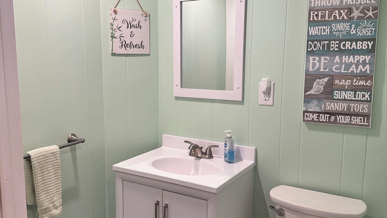 Photo of Bathroom in Conneaut