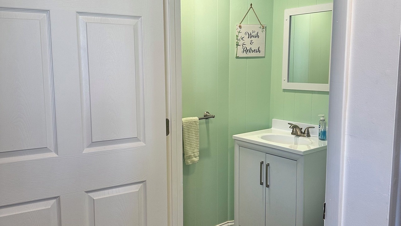 Photo of Bathroom in Conneaut