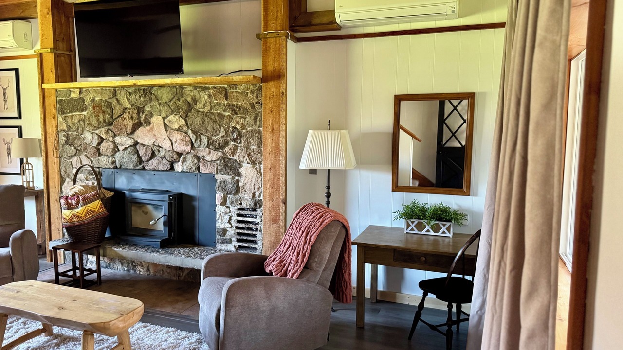 Photo of Livingroom in Salmon