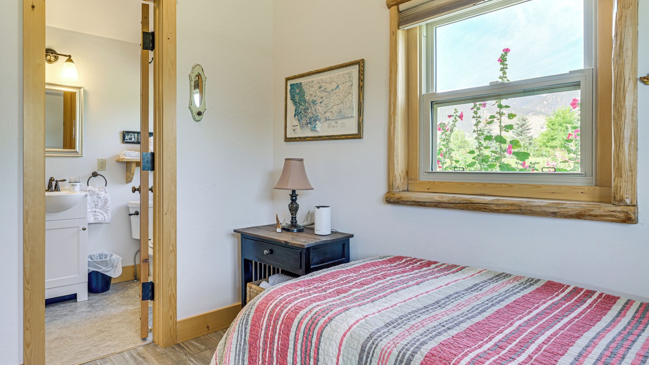 Photo of Bedroom in Alder
