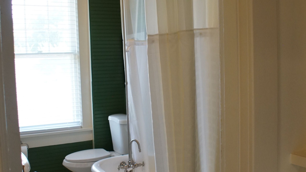 Photo of Bathroom in Crosstown