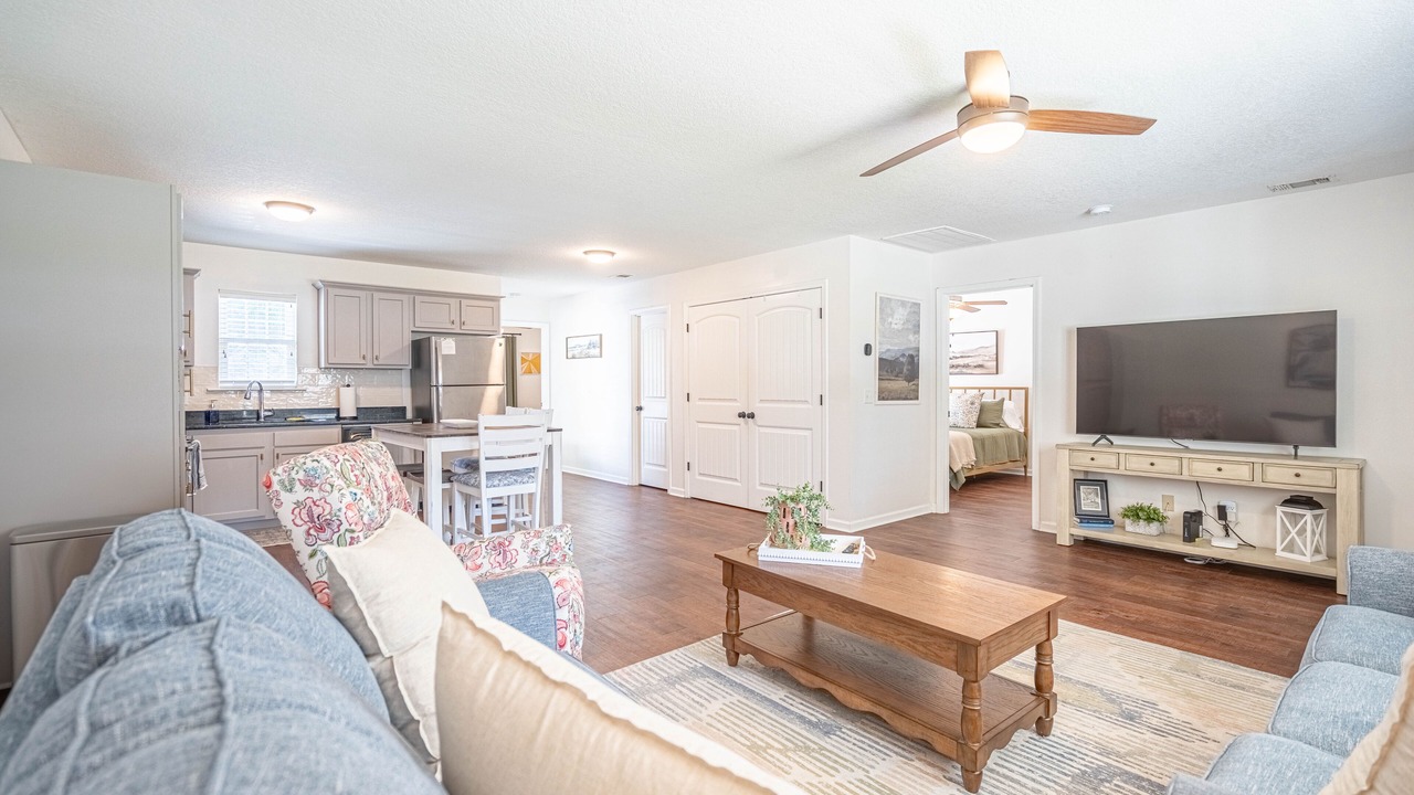 Photo of Livingroom in Statesboro