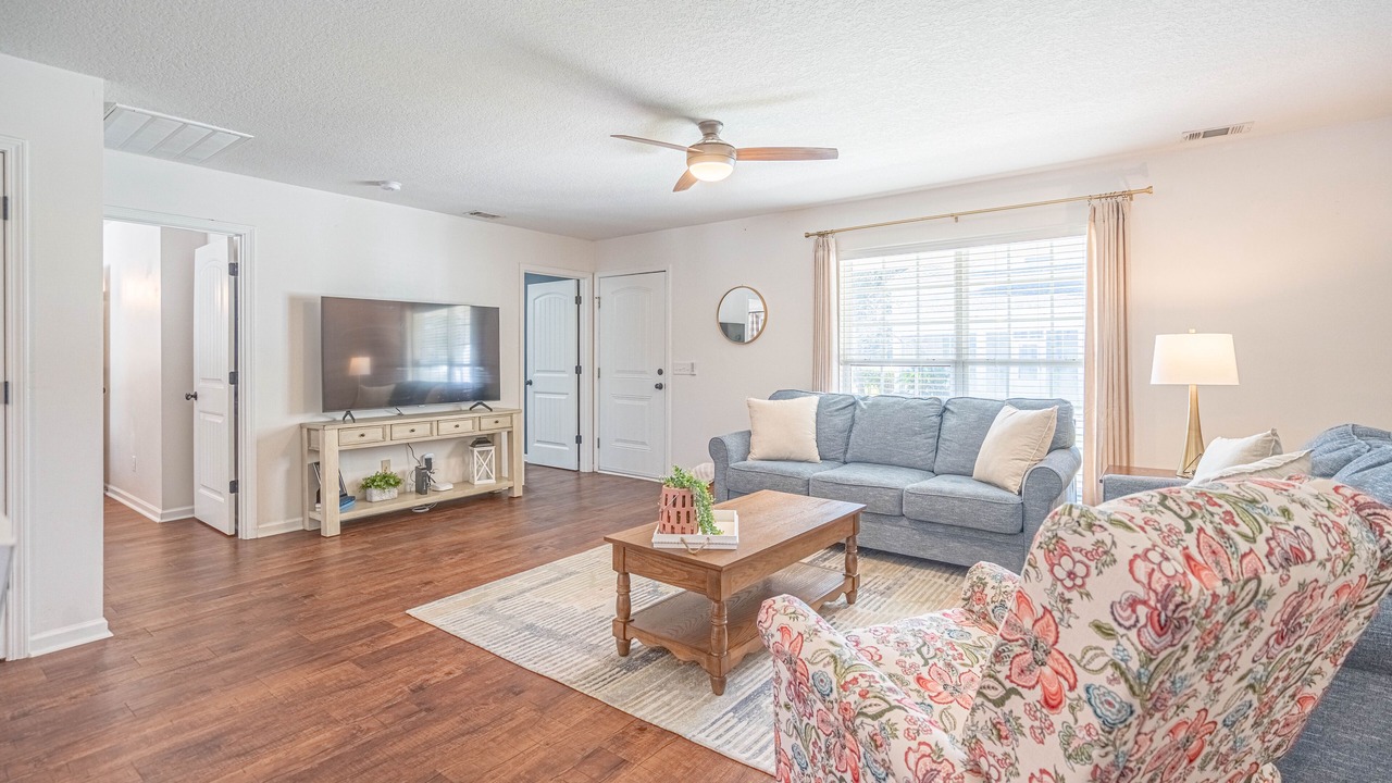 Photo of Livingroom in Statesboro