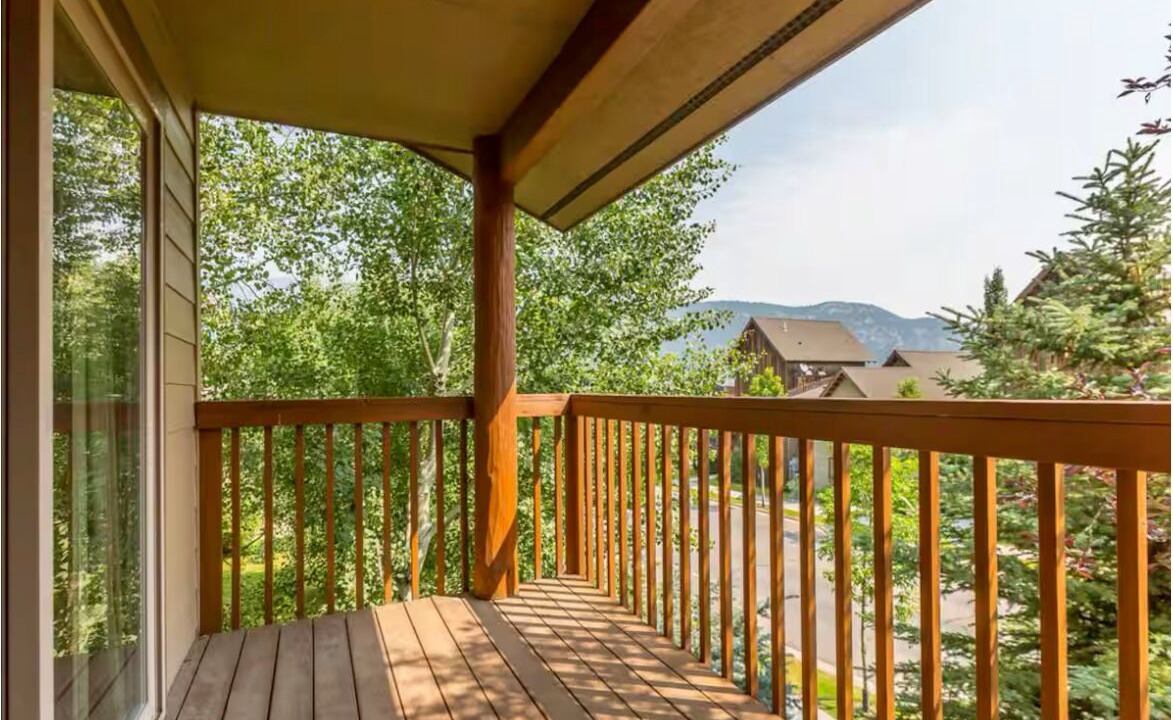 Photo of Patio Balcony in Big Sky