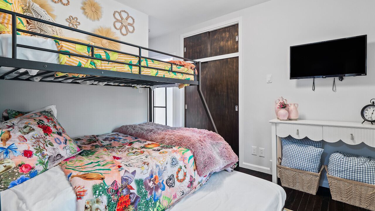 Photo of Bedroom in Moreland Hills