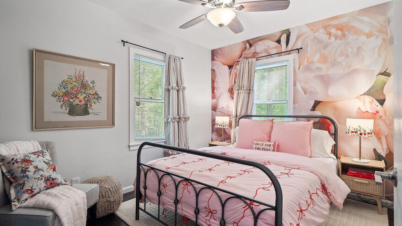 Photo of Bedroom in Moreland Hills