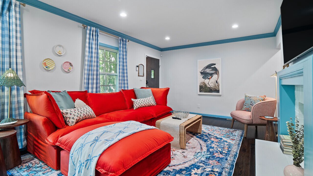 Photo of Livingroom in Moreland Hills