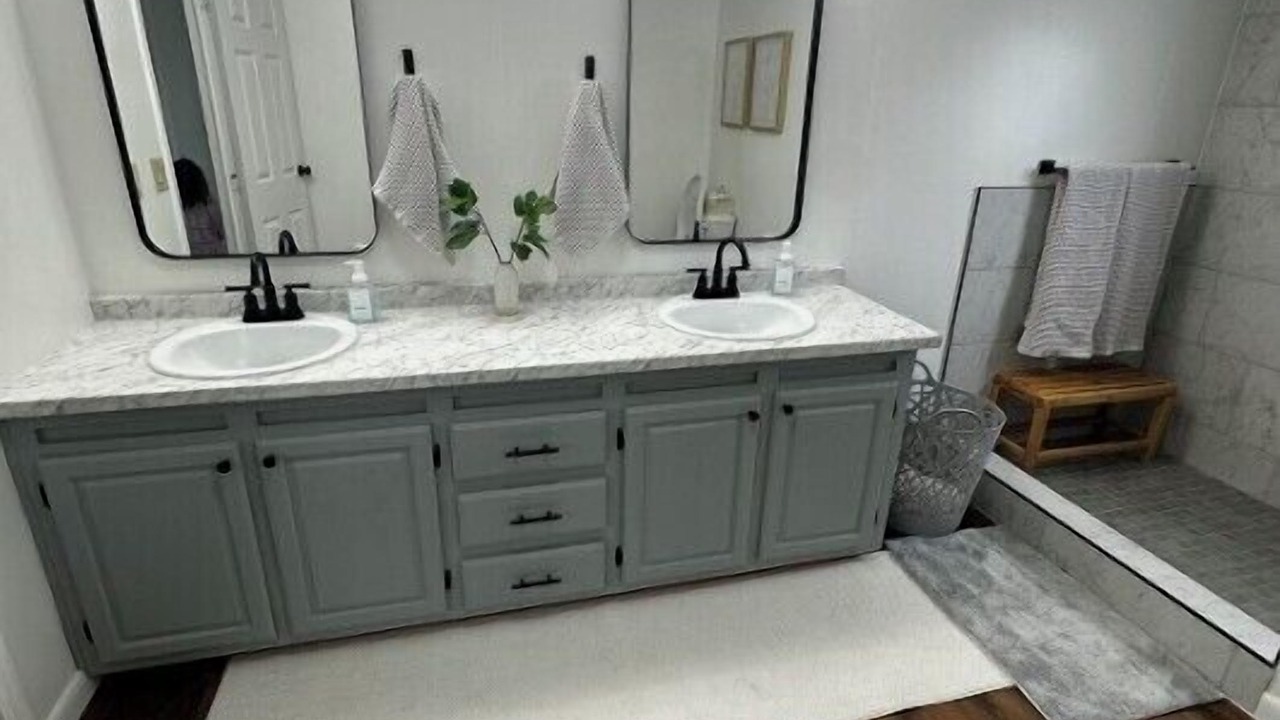 Photo of Bathroom in Dingle