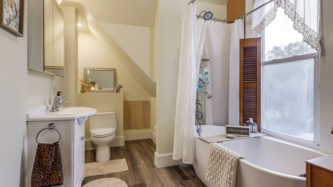 Photo of Bathroom in West Liberty