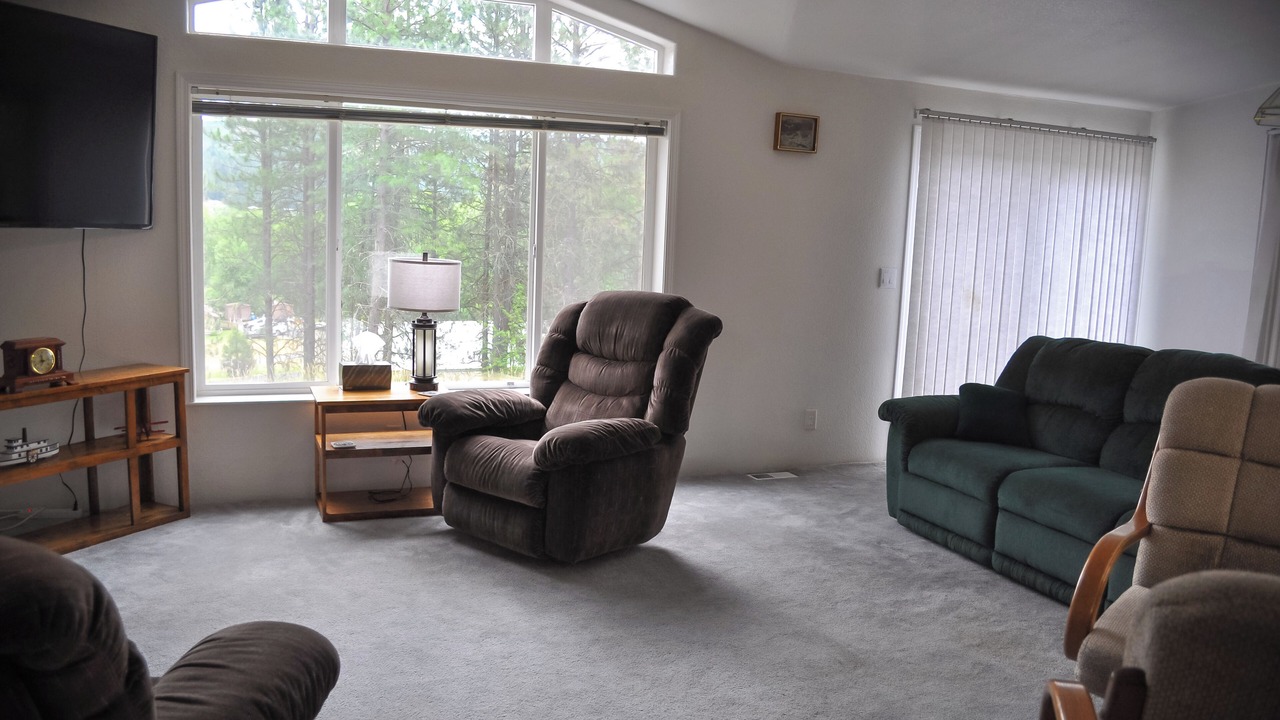 Photo of Livingroom in St. Maries