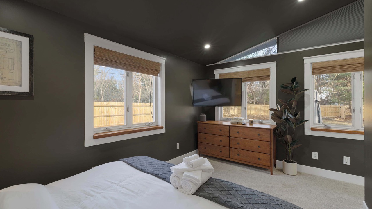 Photo of Bedroom in Southfield