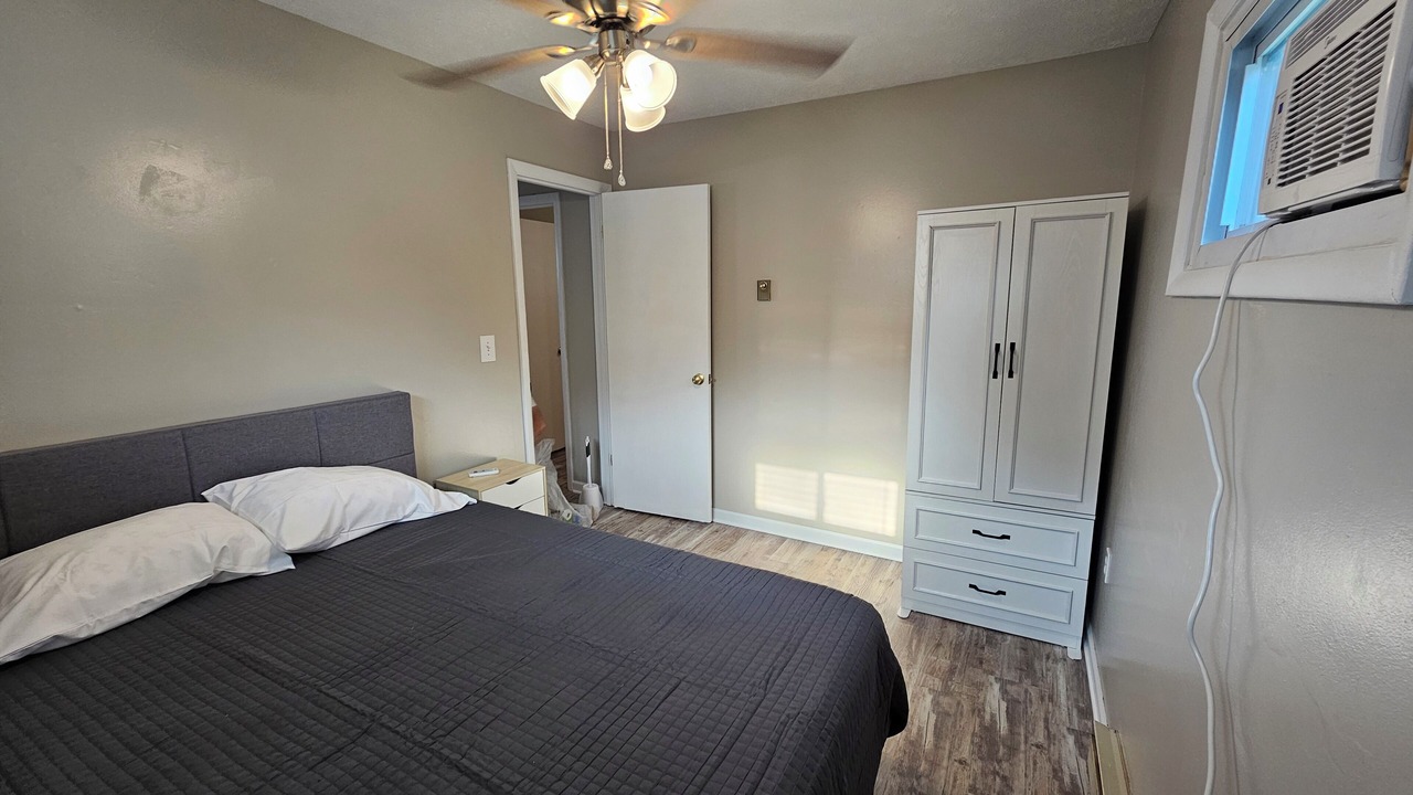 Photo of Bedroom in Raymond