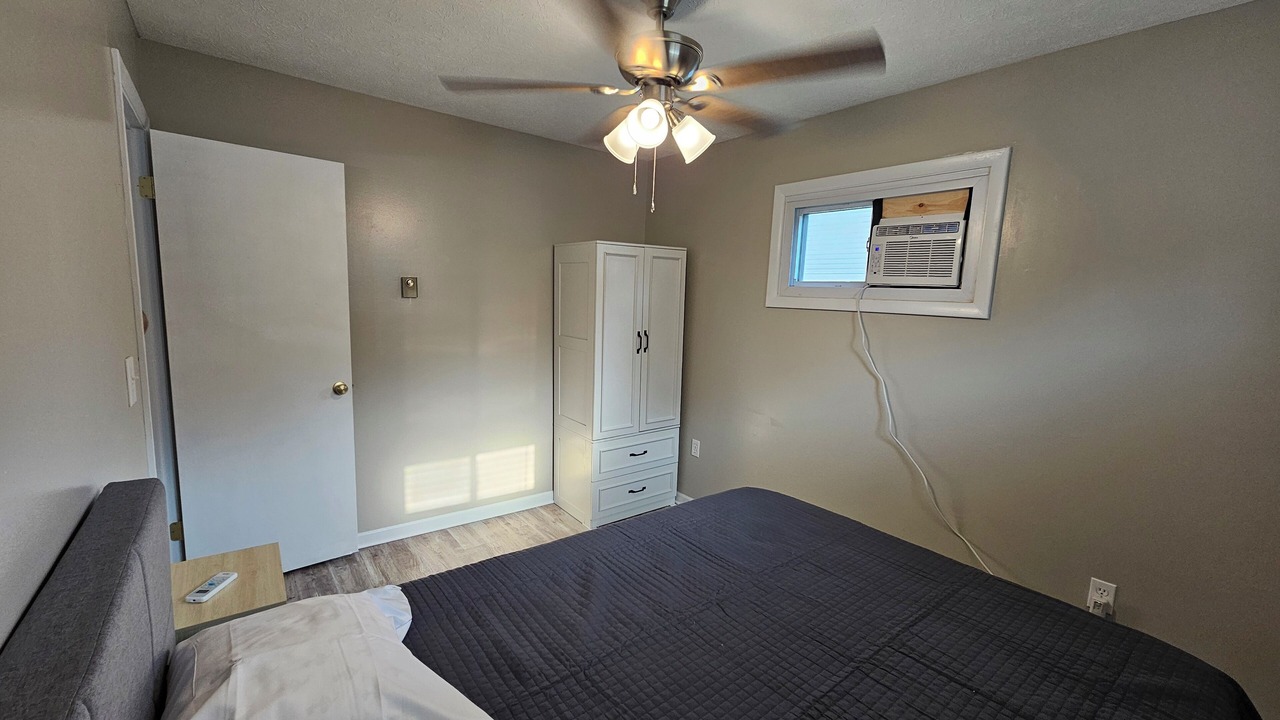 Photo of Bedroom in Raymond