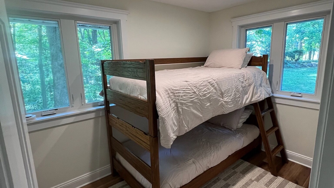 Photo of Bedroom in Willoughby Hills