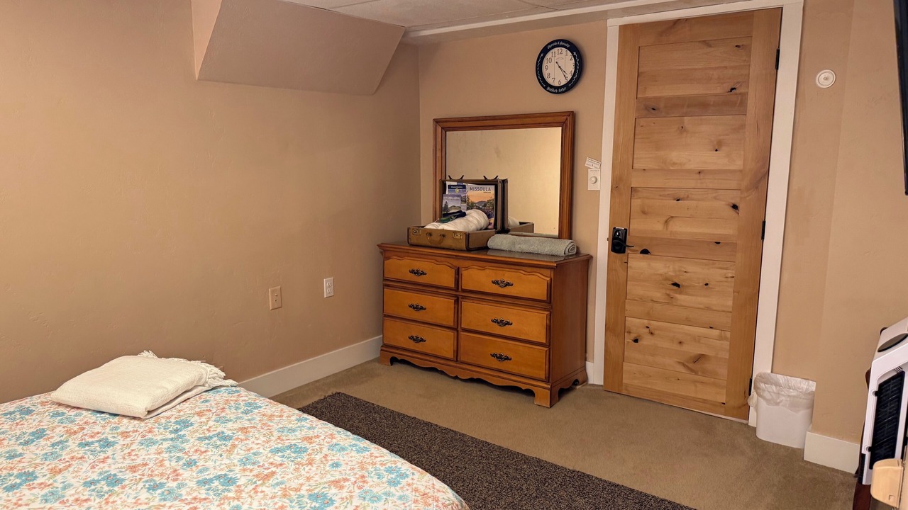 Photo of Bedroom in University District