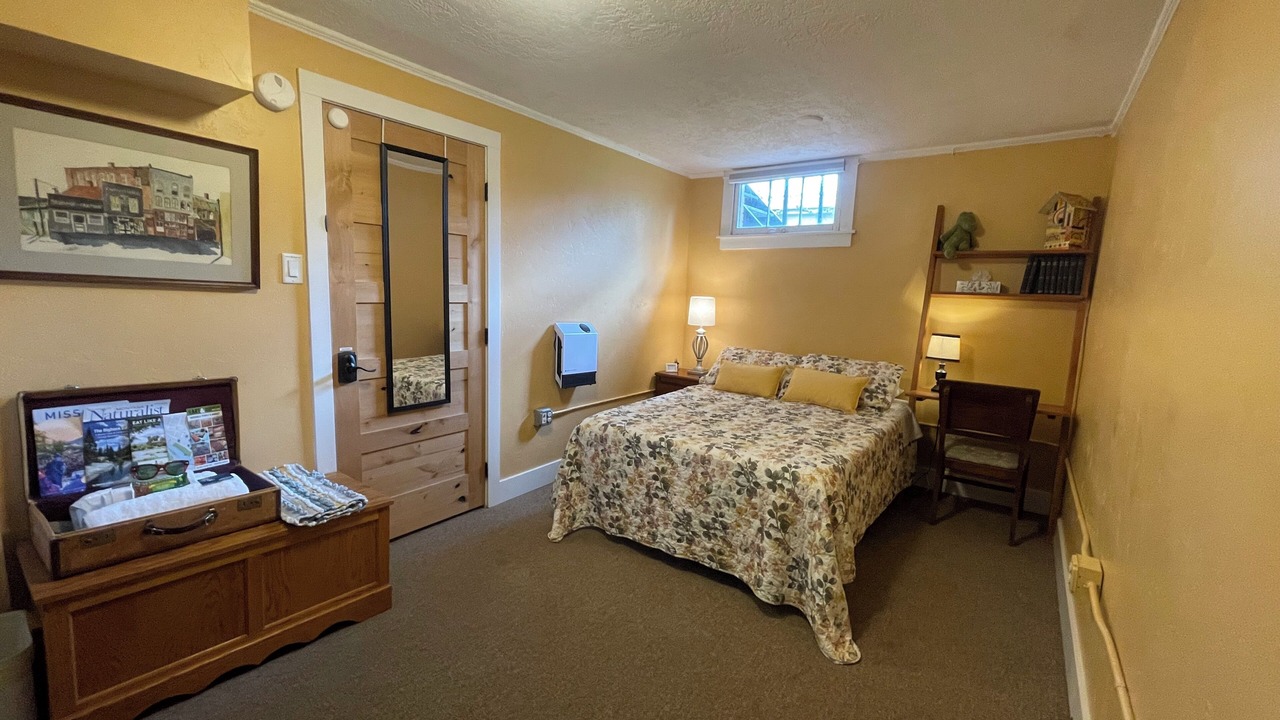 Photo of Bedroom in University District