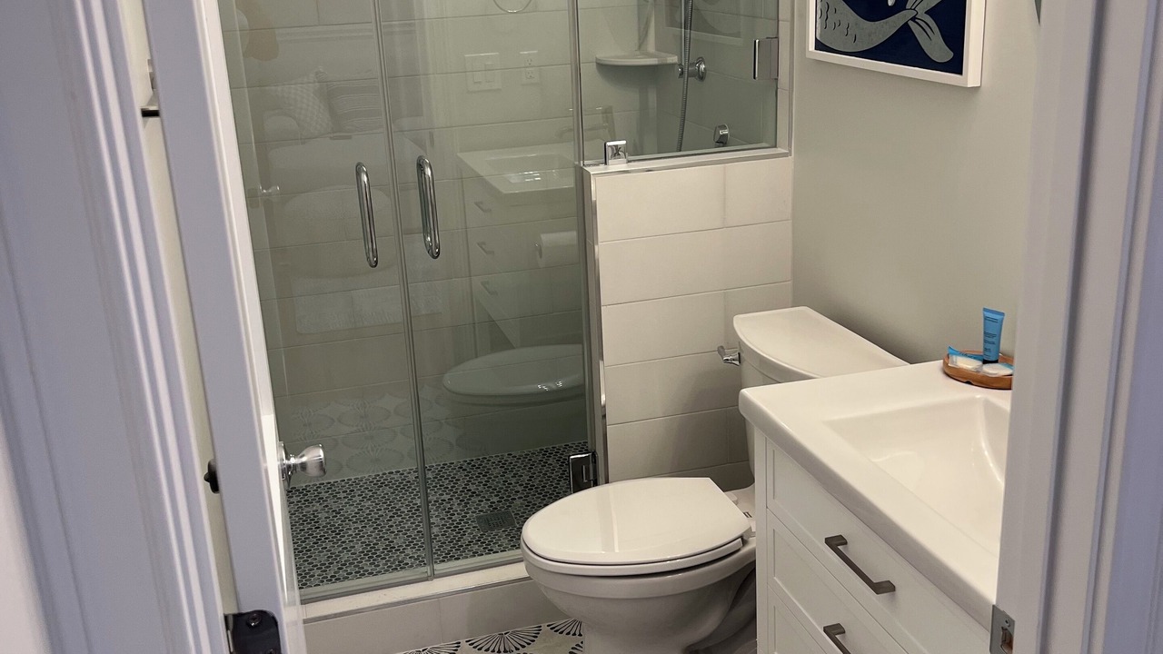 Photo of Bathroom in Bayshore