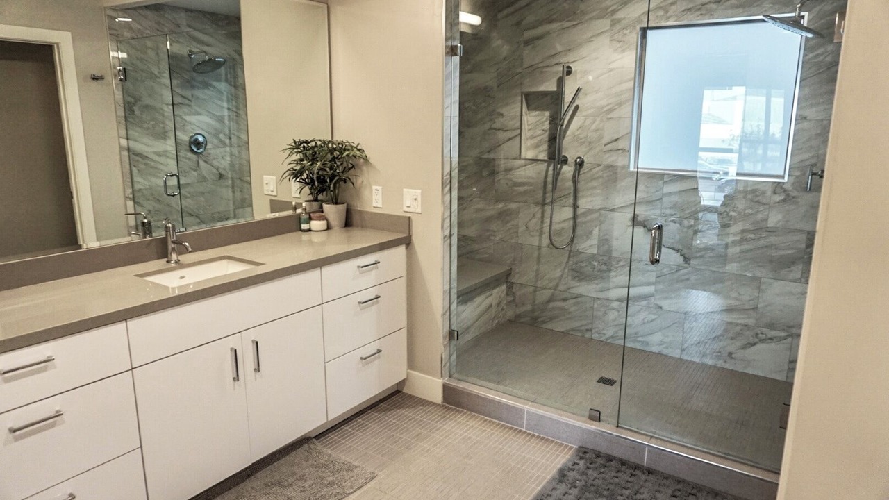 Photo of Bathroom in Roseville - Fleet Ridge