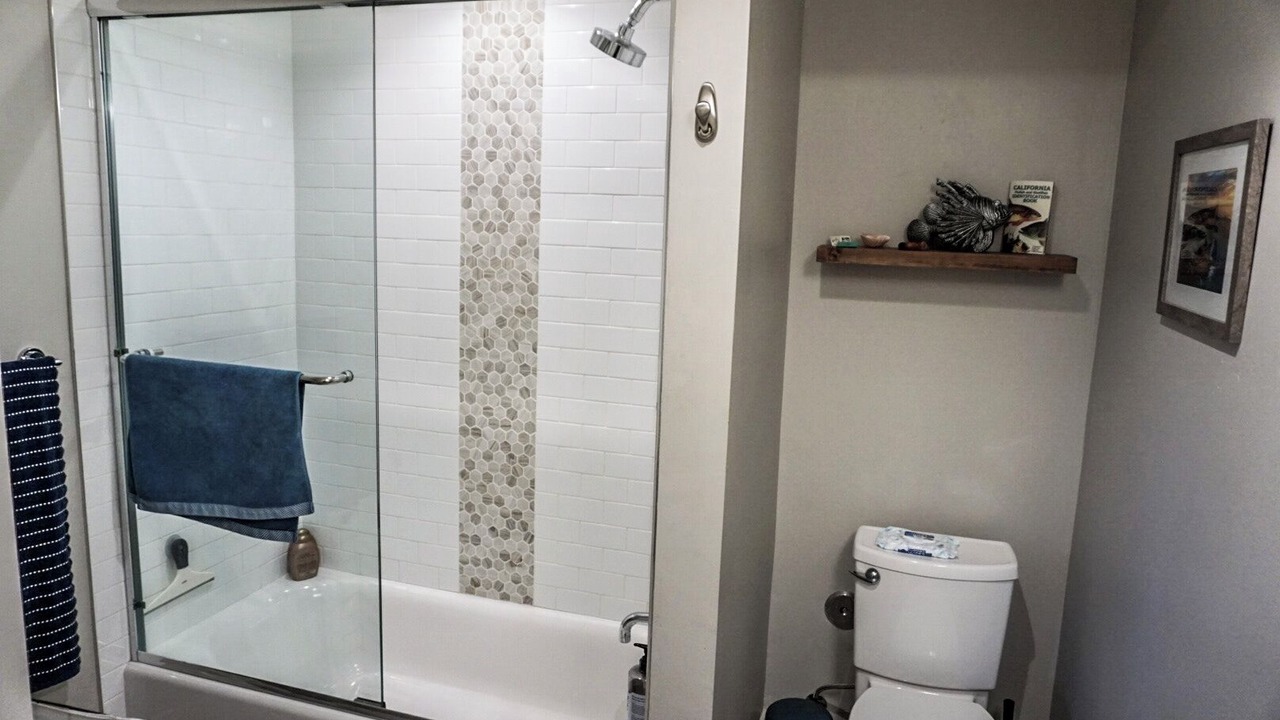Photo of Bathroom in Roseville - Fleet Ridge