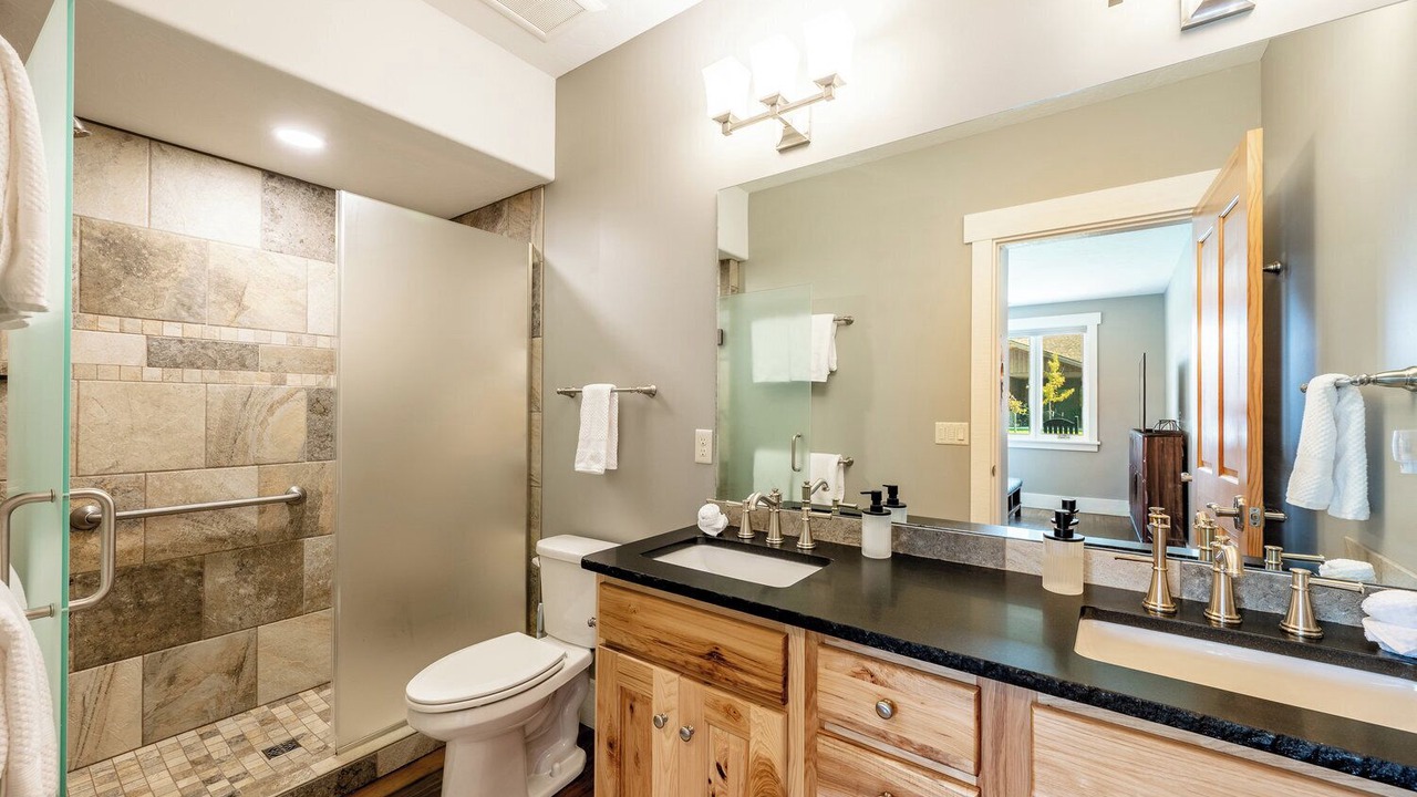 Photo of Bathroom in Sheridan