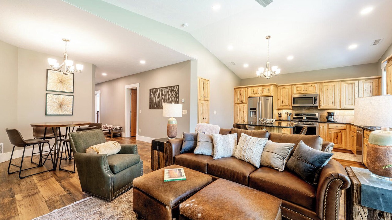 Photo of Livingroom in Sheridan