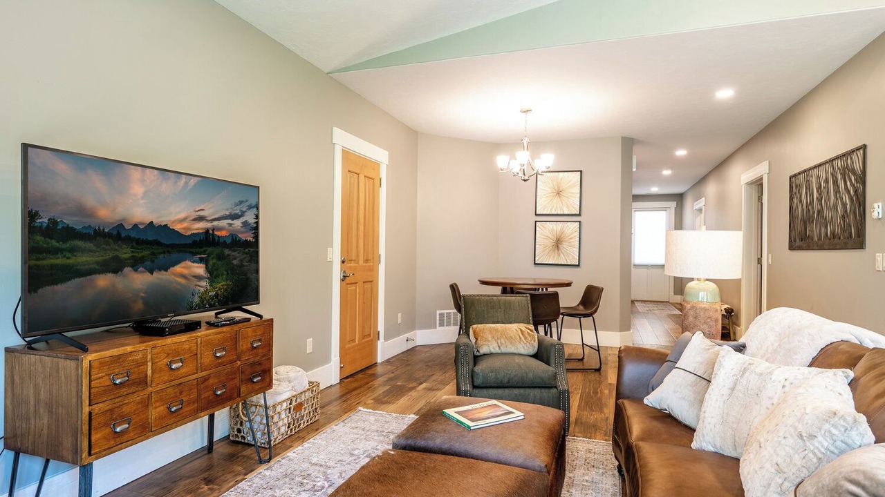 Photo of Livingroom in Sheridan