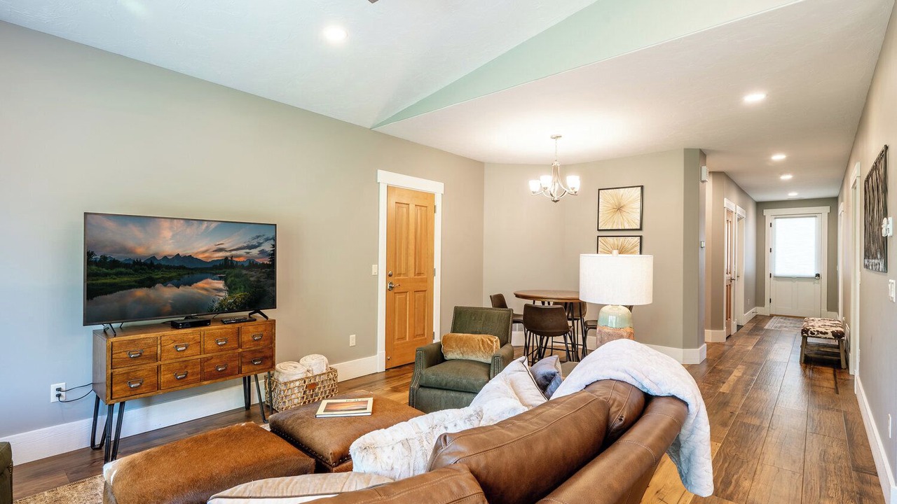 Photo of Livingroom in Sheridan