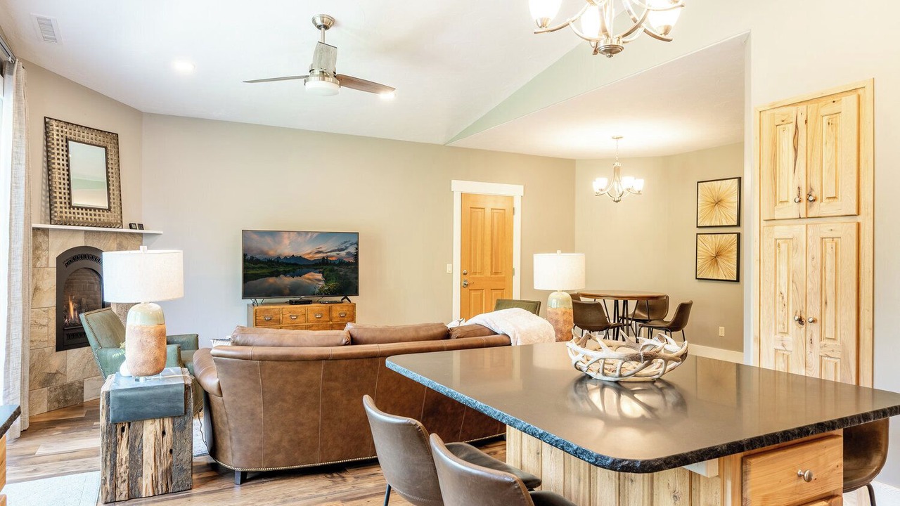 Photo of Livingroom in Sheridan