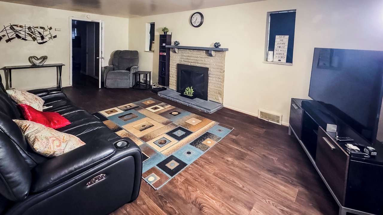Photo of Livingroom in Penn Hills