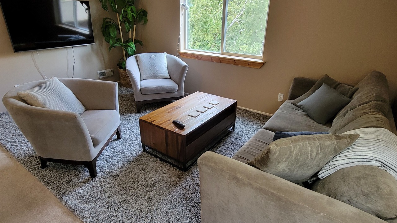 Photo of Bedroom in Longbranch