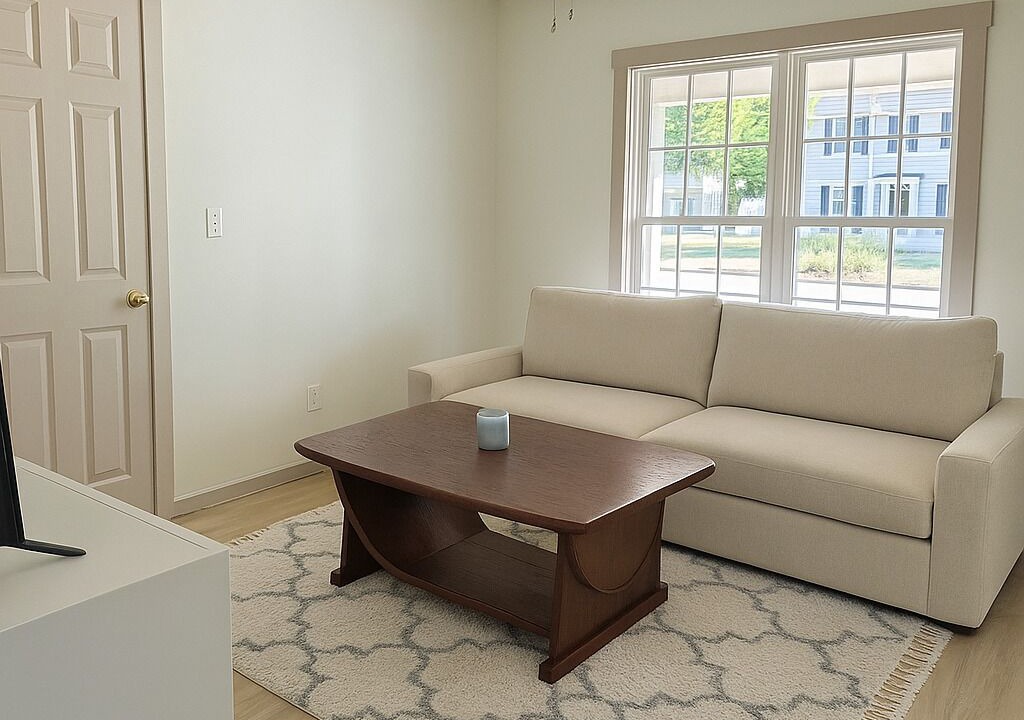 Photo of Livingroom in Plain City