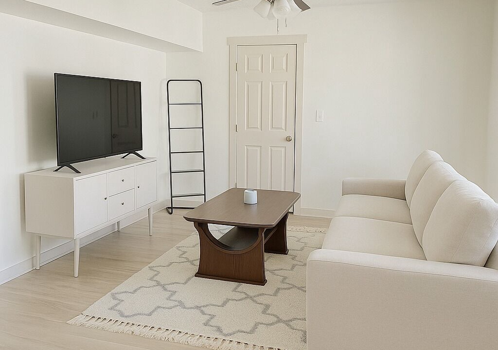 Photo of Livingroom in Plain City