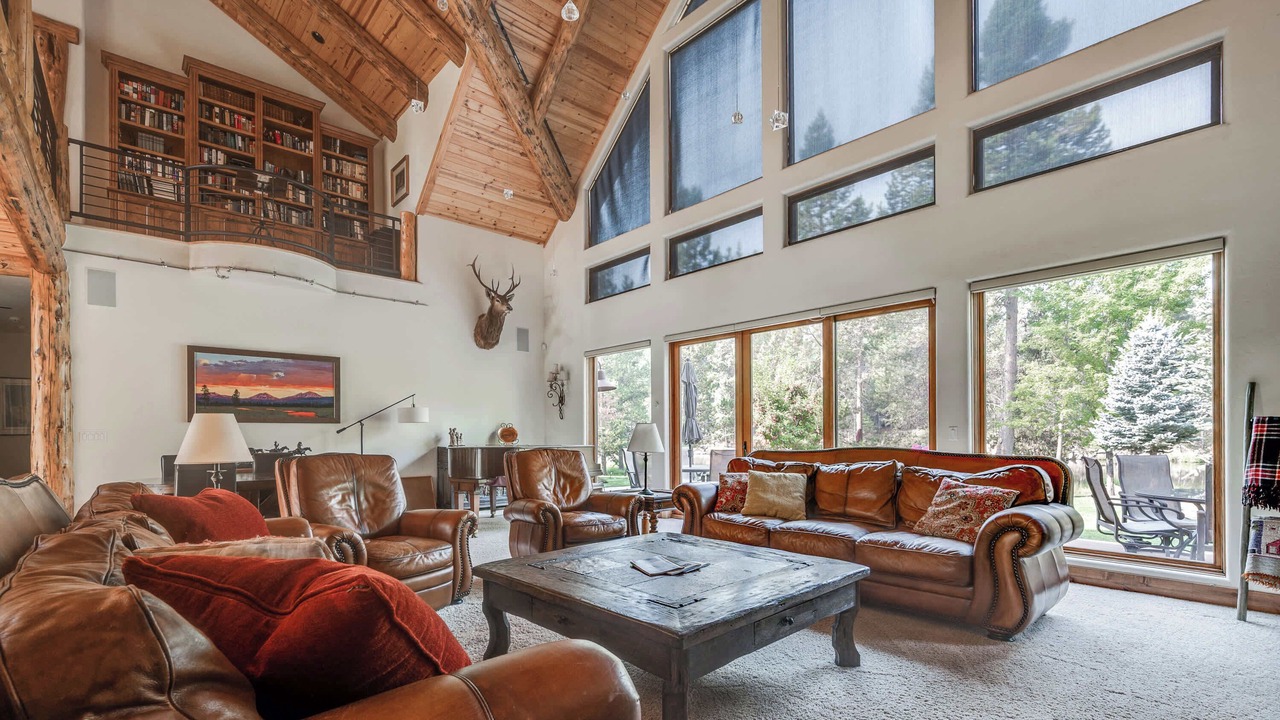 Photo of Livingroom in Three Rivers