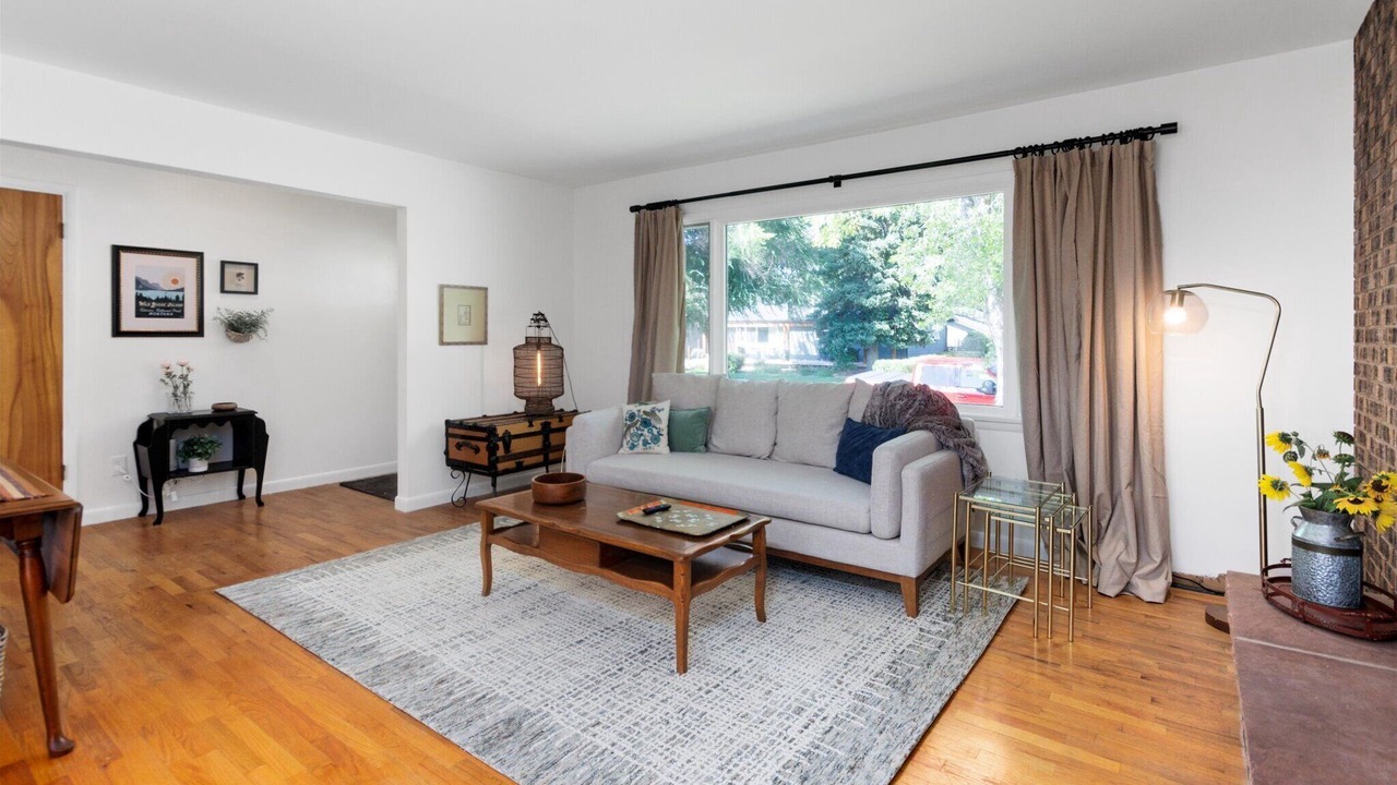 Photo of Livingroom in West End