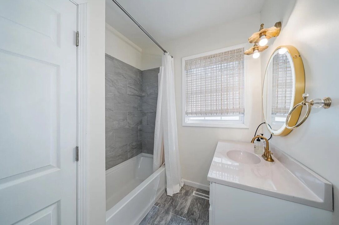 Photo of Bathroom in Corinth