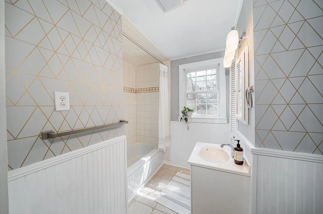 Photo of Bathroom in Corinth