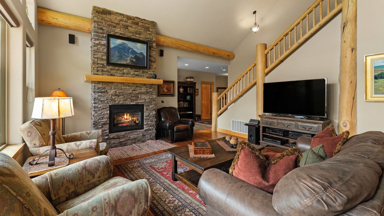 Photo of Livingroom in Big Sky
