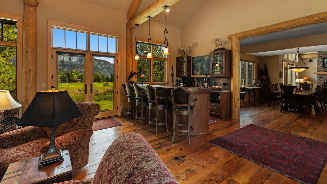 Photo of Livingroom in Big Sky