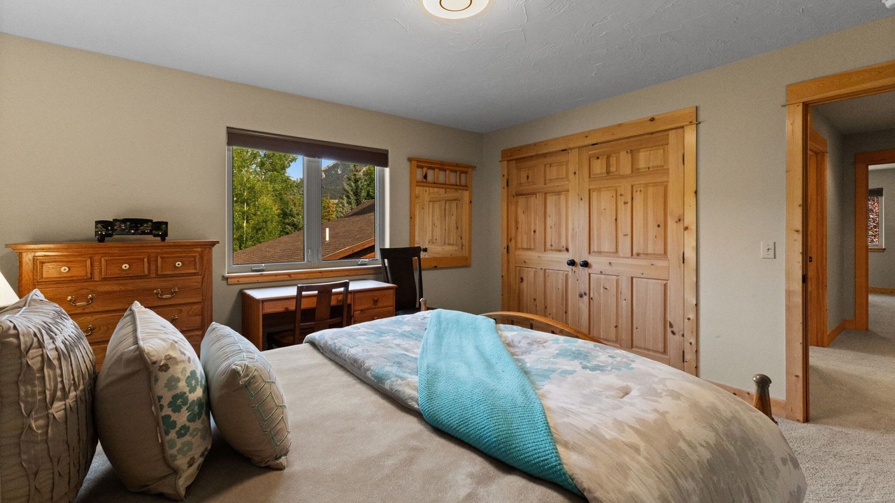 Photo of Bedroom in Big Sky