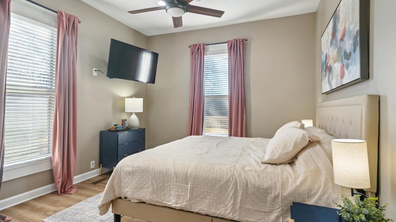 Photo of Bedroom in Somerville