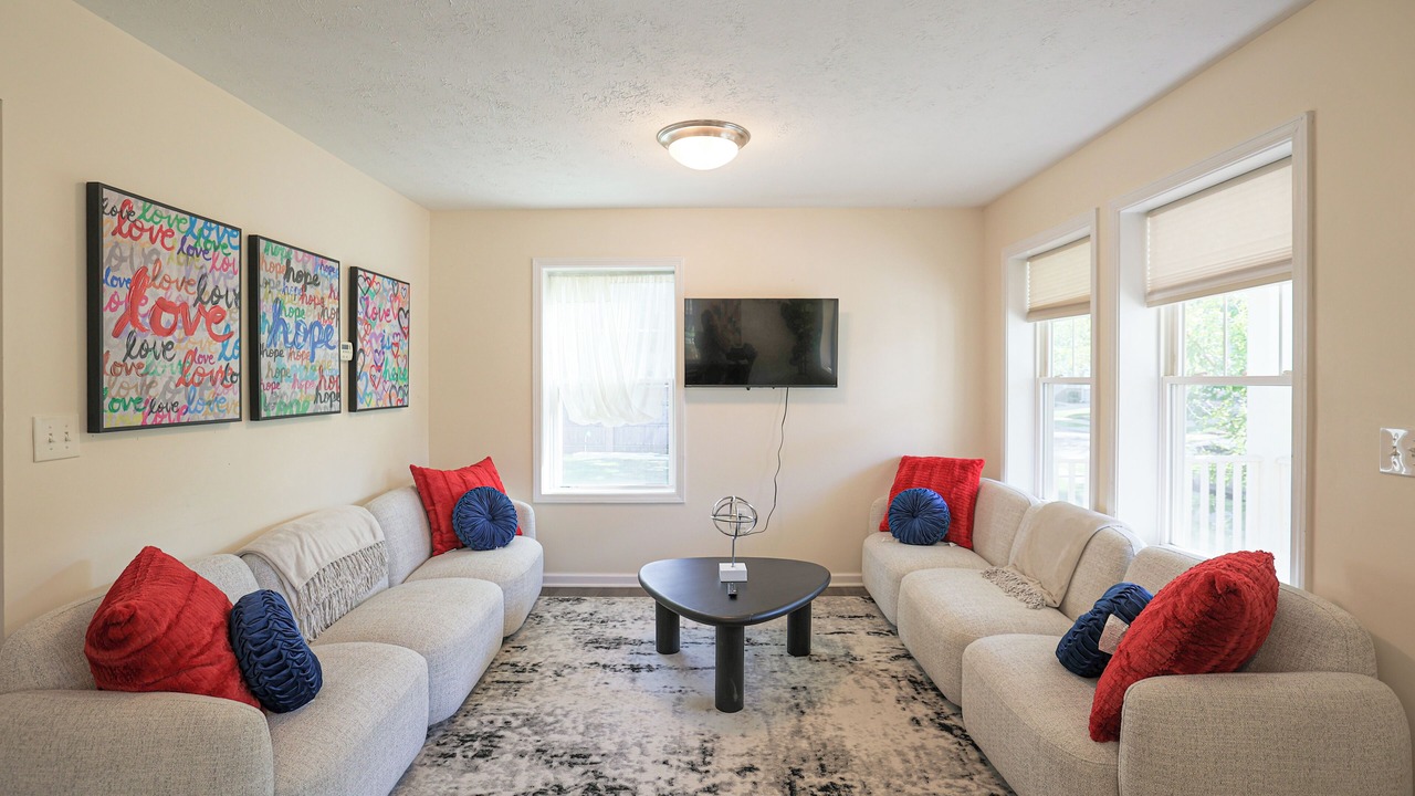 Photo of Livingroom in Lakewood
