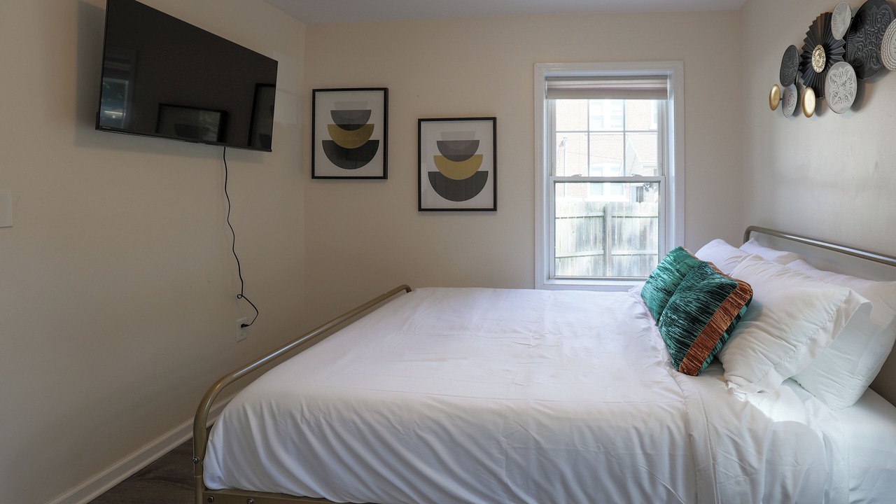 Photo of Bedroom in Lakewood