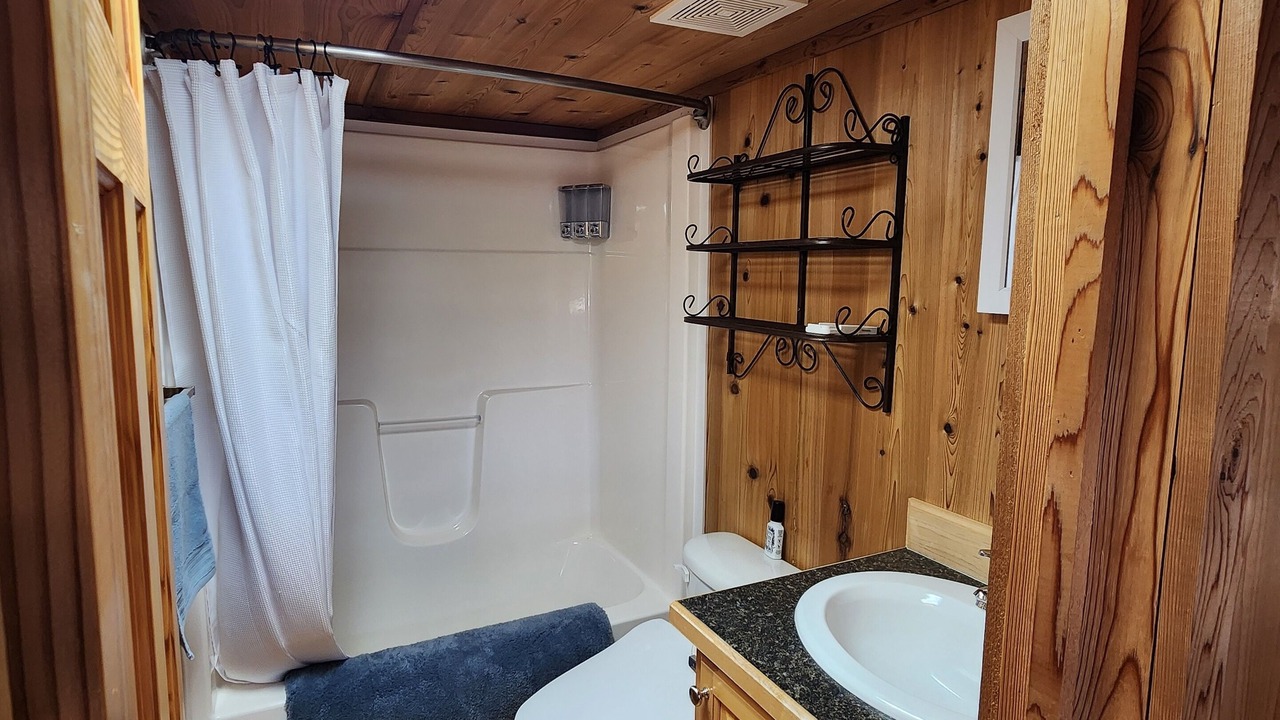 Photo of Bathroom in Moore
