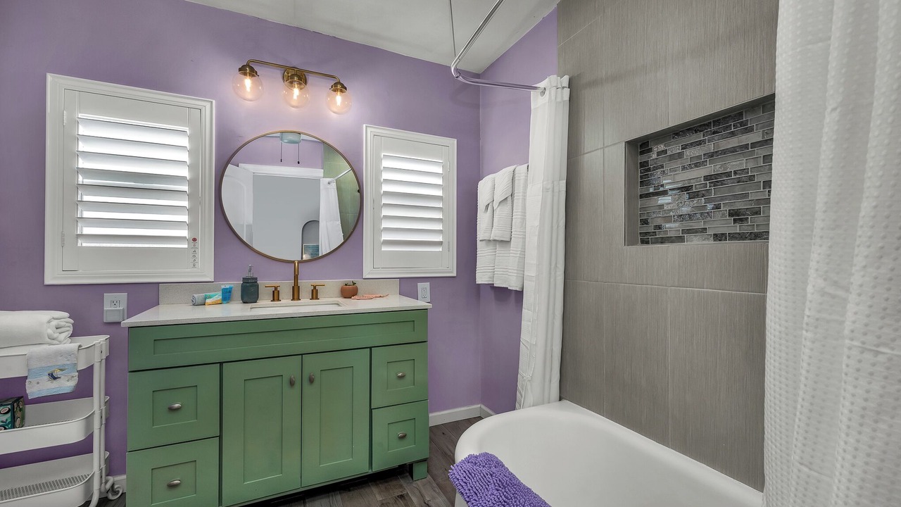 Photo of Bathroom in Los Angeles