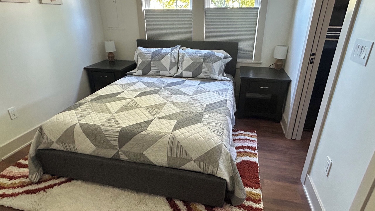 Photo of Bedroom in Scottsburg