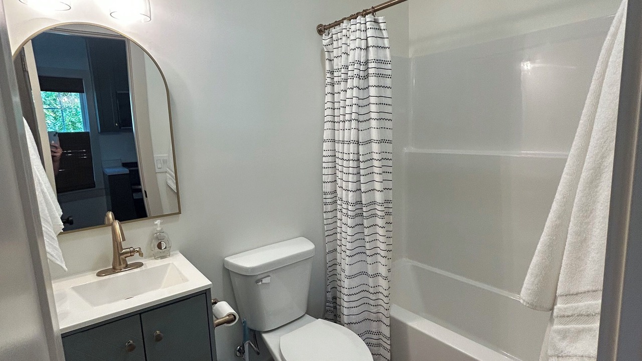 Photo of Bathroom in Scottsburg
