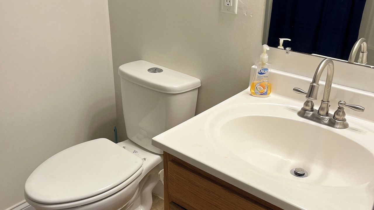 Photo of Bathroom in Lorain
