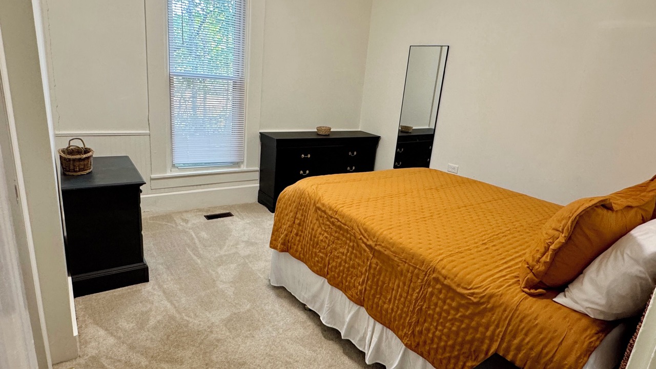 Photo of Bedroom in Oxford