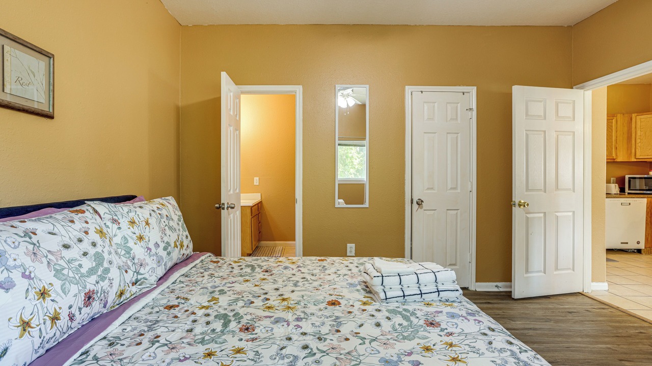 Photo of Bedroom in Northeast Houston